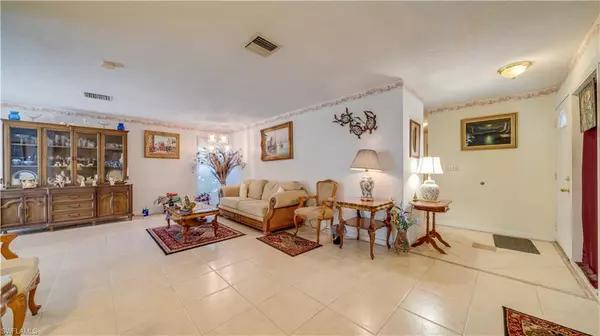 Cape Coral, FL 33904,1712 SE 43rd ST