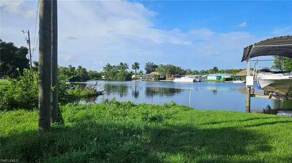 North Fort Myers, FL 33903,1300 Waite DR