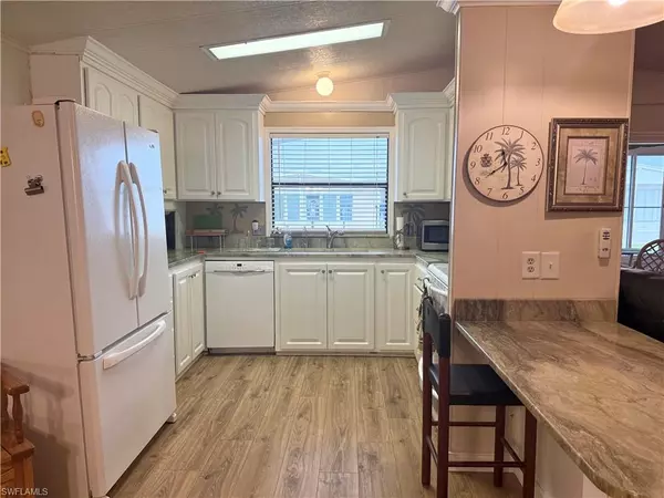 North Fort Myers, FL 33903,3404 Rainbow LN