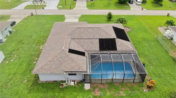 Cape Coral, FL 33990,236 SE 20th CT