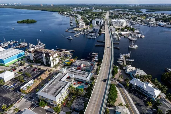 Fort Myers Beach, FL 33931,450 Old San Carlos BLVD #309