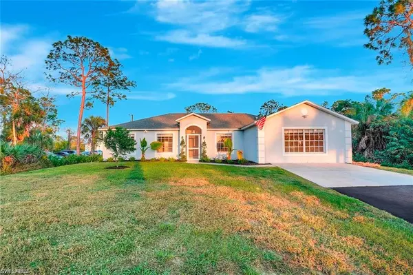 4810 12th ST NE, Naples, FL 34120