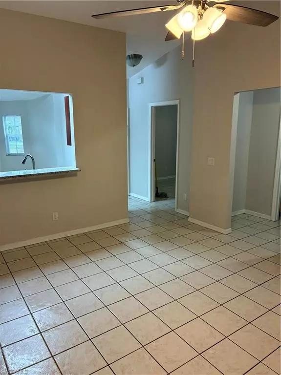 Cape Coral, FL 33990,1032 SE 11th ST #2