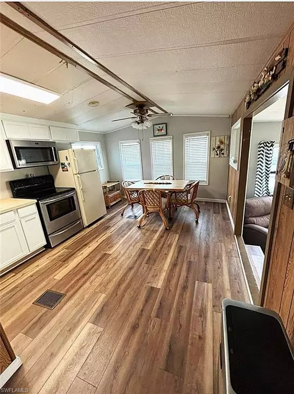 Fort Myers, FL 33908,11661 Padina DR