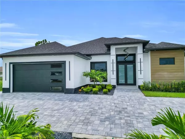 911 Sara AVE N, Lehigh Acres, FL 33971