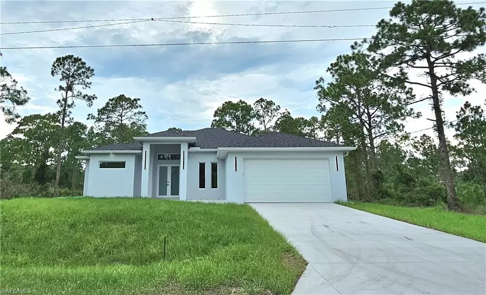 1305 Prospect AVE, Lehigh Acres, FL 33972