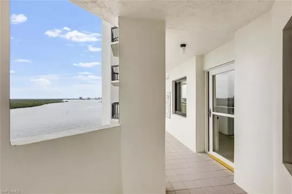 Fort Myers Beach, FL 33931,4263 Bay Beach LN #713