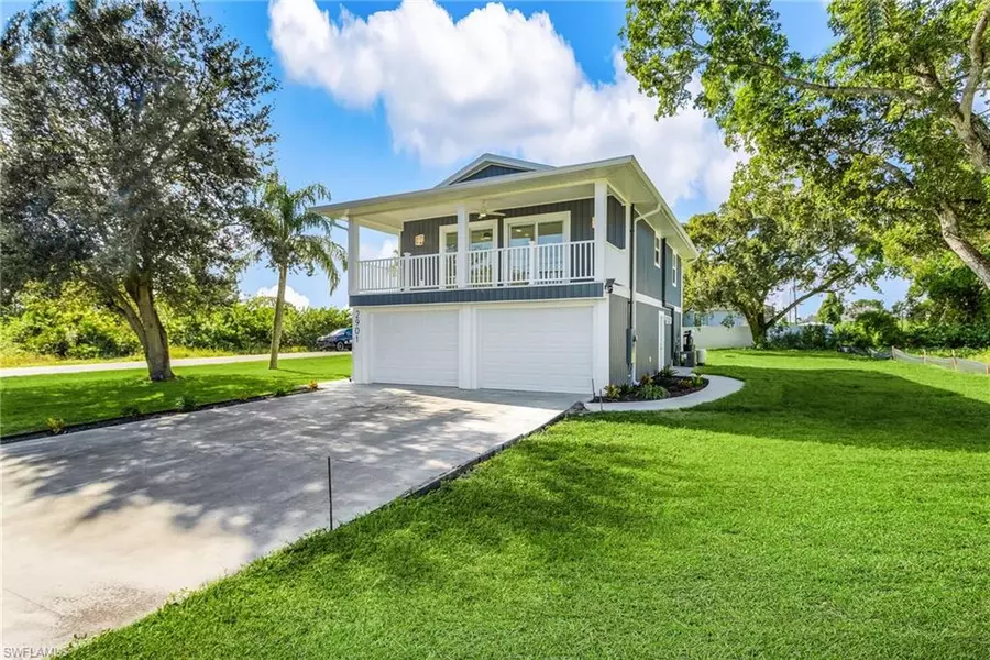 2901 10th ST SW, Lehigh Acres, FL 33976