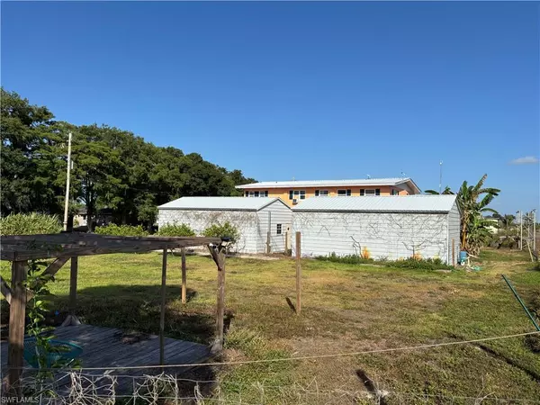 Moore Haven, FL 33471,133 Florida AVE NW
