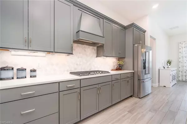 North Fort Myers, FL 33917,17583 Winding Oak LN