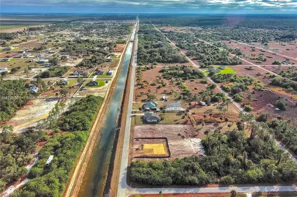 Lehigh Acres, FL 33972,4506 E 19th ST