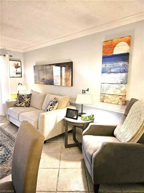 Fort Myers Beach, FL 33931,400 Lenell RD #106