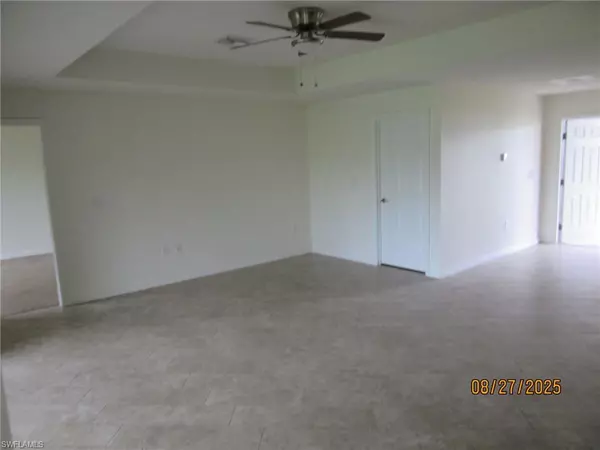 Lehigh Acres, FL 33971,3710 14th ST W