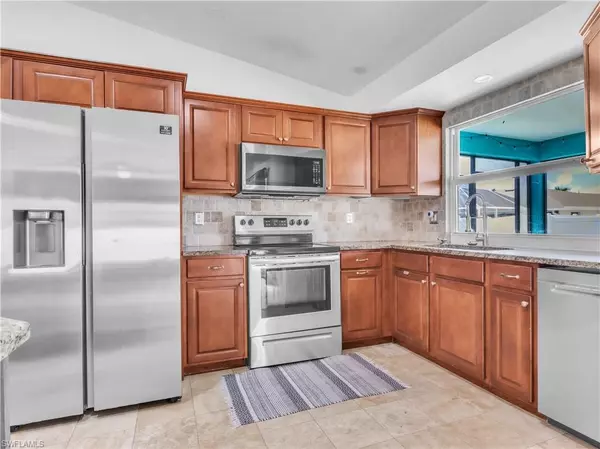 Cape Coral, FL 33904,3859 SE 7th PL