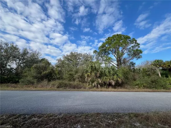 Alva, FL 33920,2319 Fitch AVE