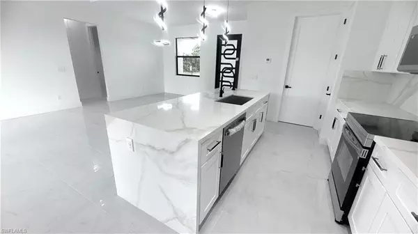 Lehigh Acres, FL 33976,2619 11th ST SW