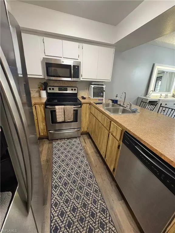 North Fort Myers, FL 33917,5755 Foxlake DR #H