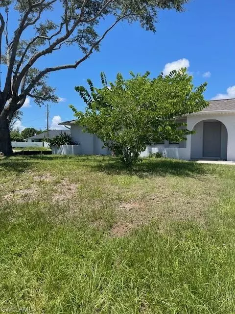 Cape Coral, FL 33914,2710 SW 4th AVE