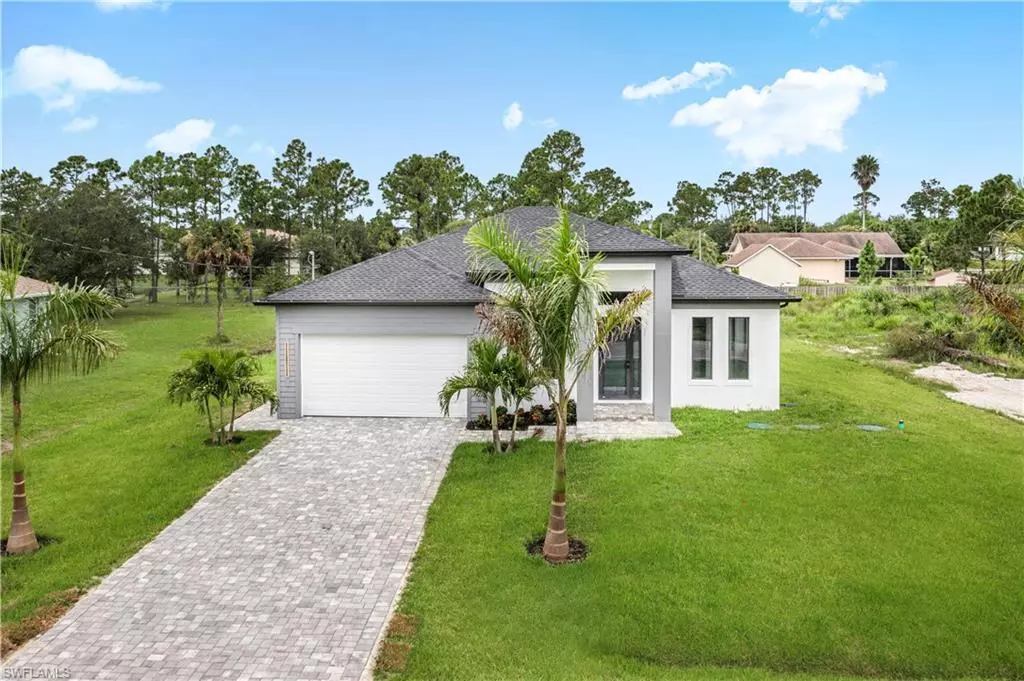Lehigh Acres, FL 33972,809 Richmond AVE N