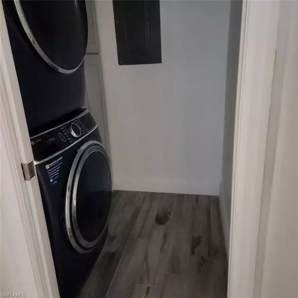 Fort Myers, FL 33908,10022 Oxfordshire LN #106