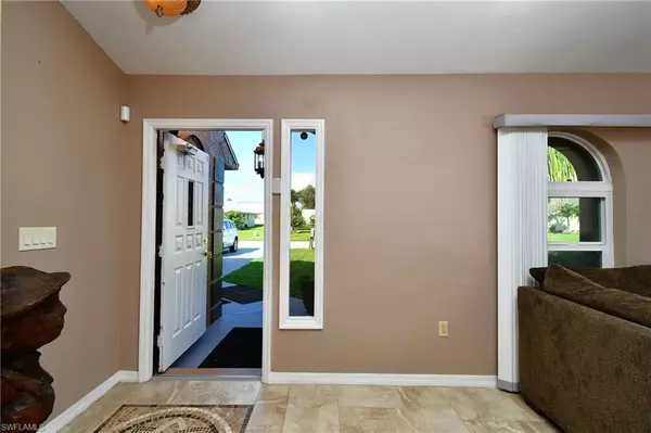 Lehigh Acres, FL 33936,622 Weston RD