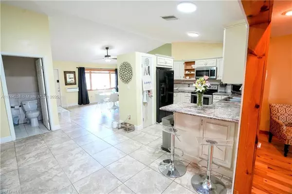 Cape Coral, FL 33990,2304 SE 8th TER