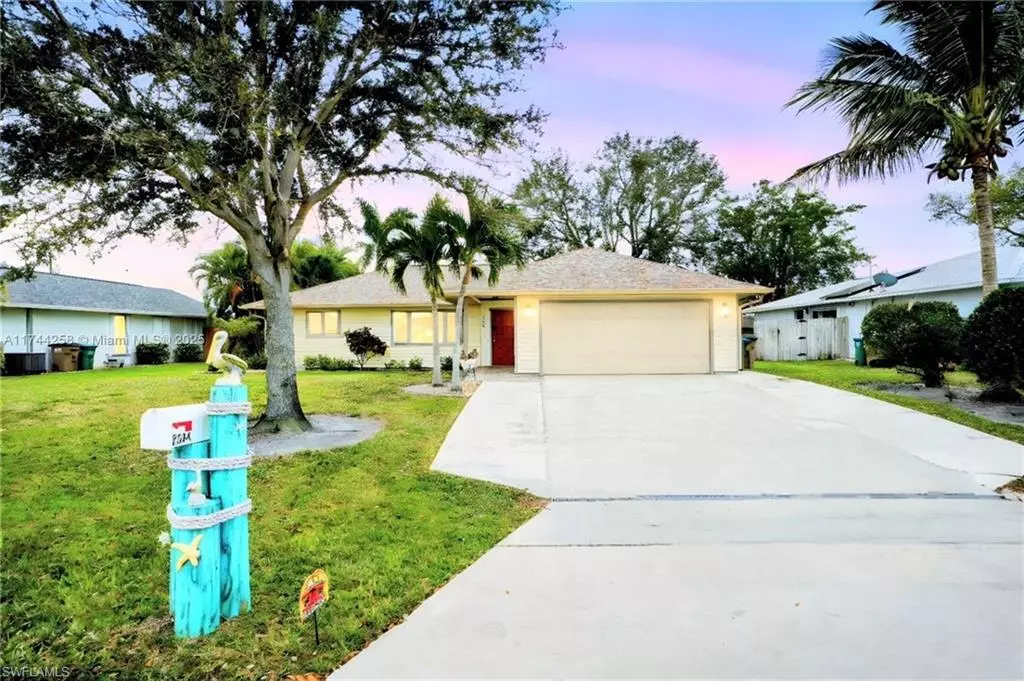 Cape Coral, FL 33990,2304 SE 8th TER