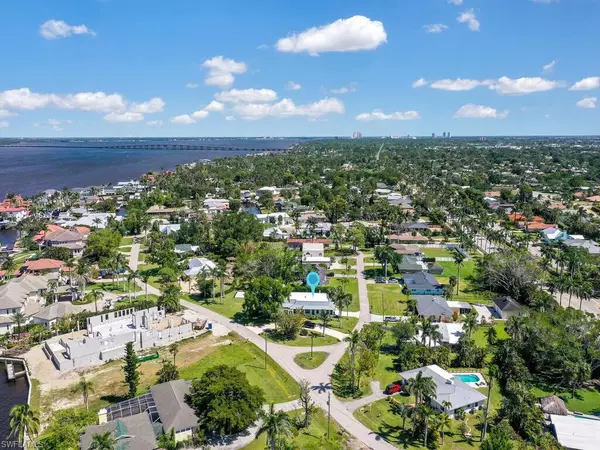 Fort Myers, FL 33919,6923 Old Whiskey Creek DR