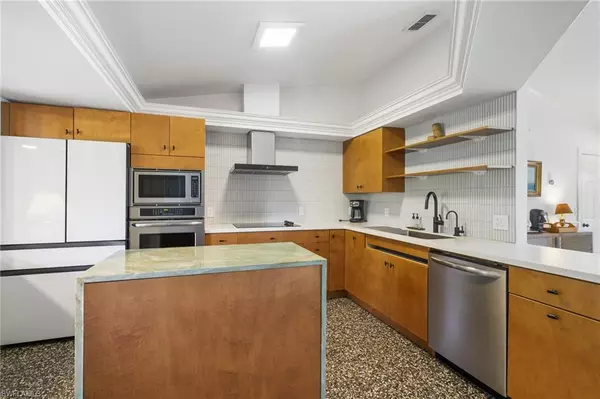 Fort Myers, FL 33967,8345 Robin RD