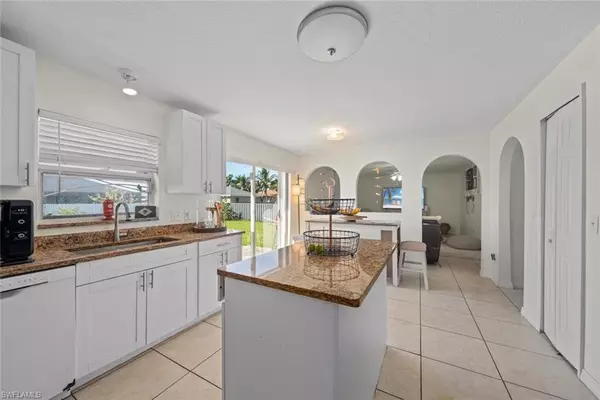 Cape Coral, FL 33993,506 NW 1st TER