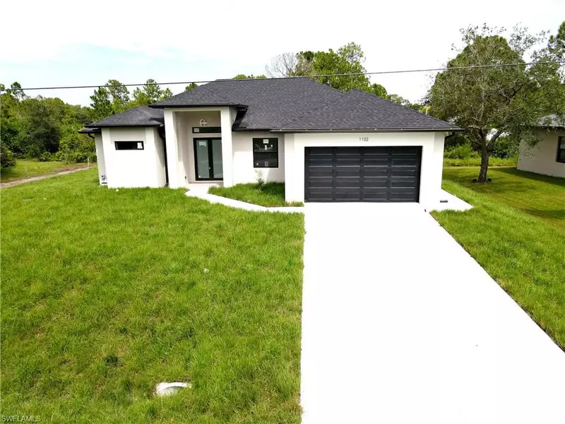 1102 Greenwood AVE, Lehigh Acres, FL 33972