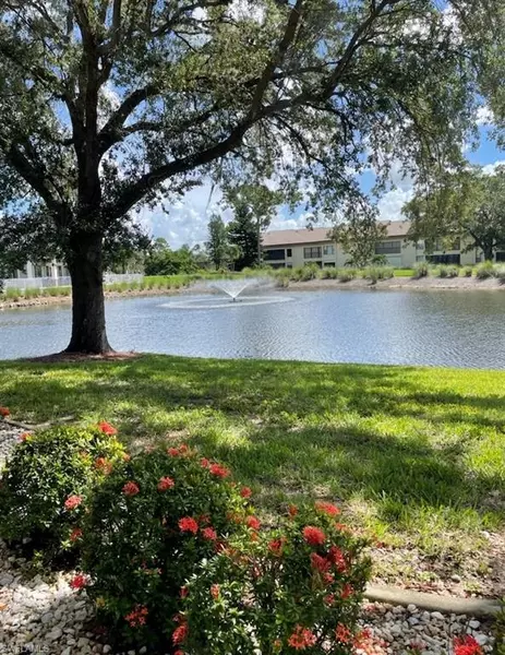 5650 Trailwinds DR #111, Fort Myers, FL 33907