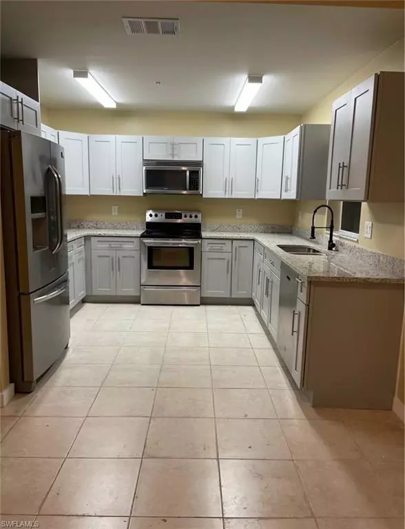 Lehigh Acres, FL 33936,621 Joel BLVD