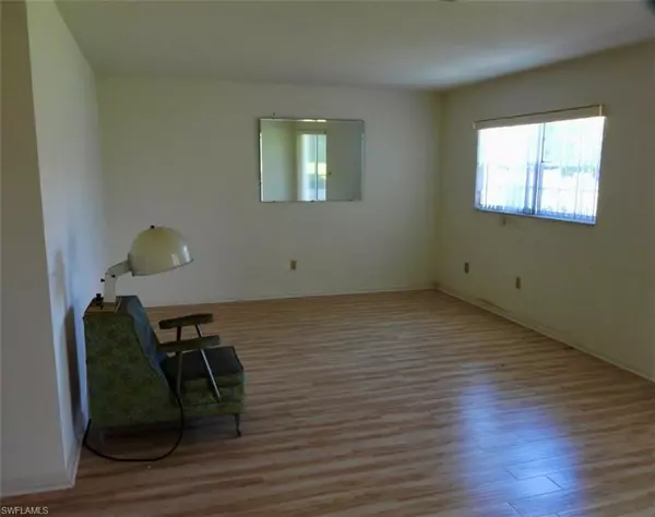 Fort Myers, FL 33919,1367 Bunker WAY