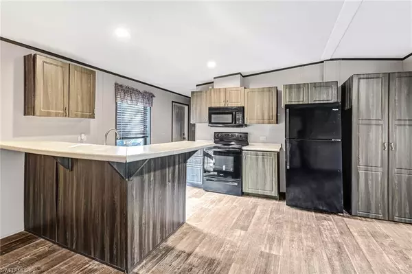 Fort Myers, FL 33905,4992 Mars ST