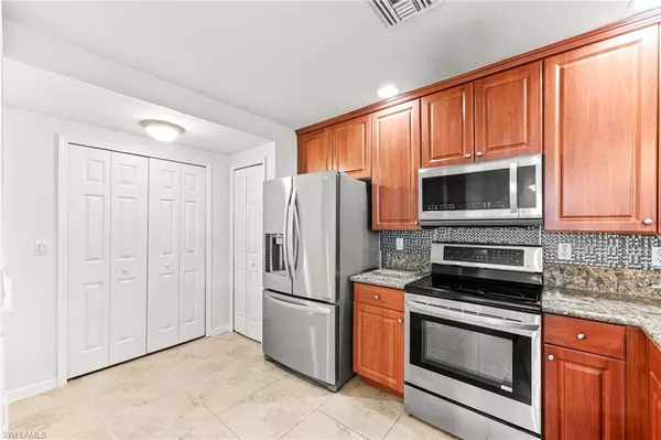 Fort Myers, FL 33916,4247 Liron AVE #104