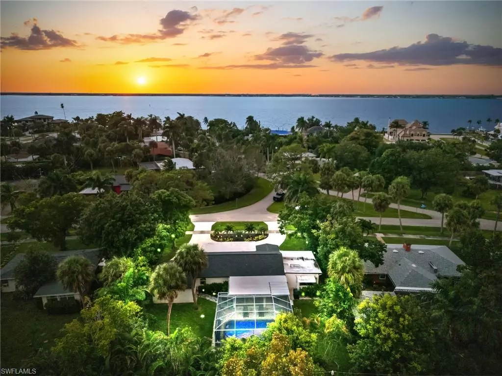Fort Myers, FL 33919,6011 Fountain WAY