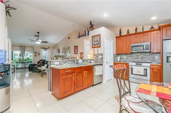 Cape Coral, FL 33914,3043 SW 23rd PL