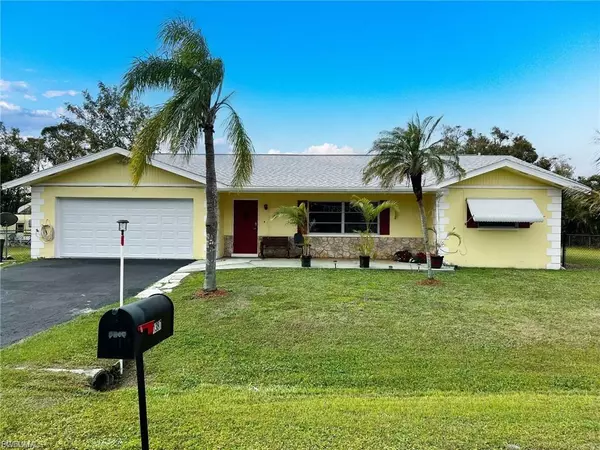 1387 Sunrise DR, North Fort Myers, FL 33917