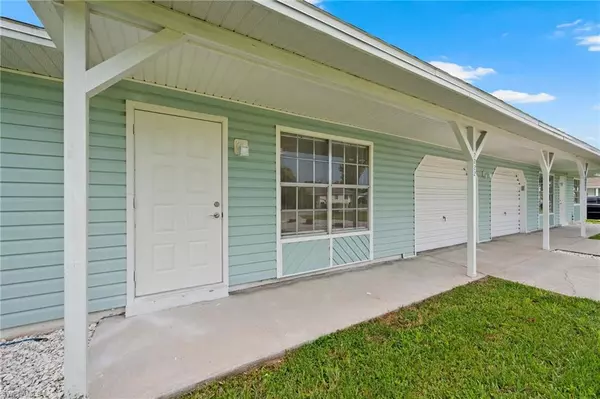 Fort Myers, FL 33905,2222 Virginia AVE