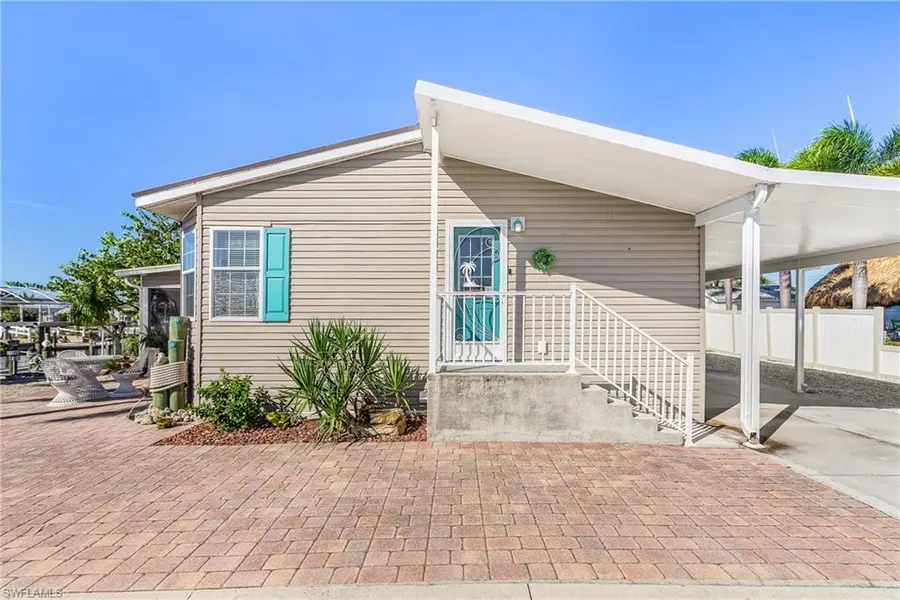 5025 Curlew DR, St. James City, FL 33956