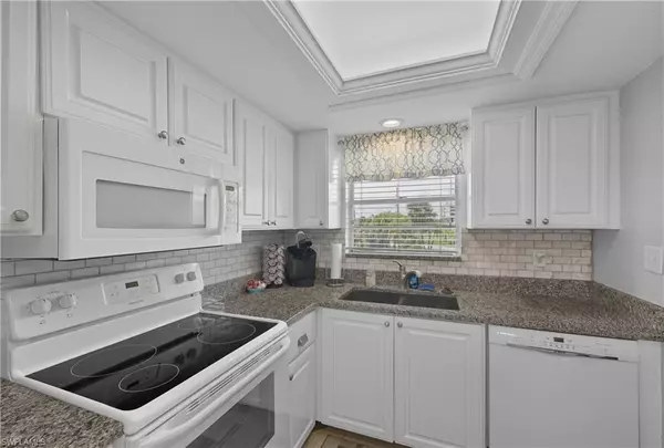 Fort Myers, FL 33908,16881 Davis RD #126