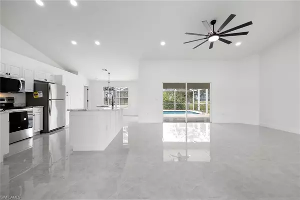 Cape Coral, FL 33909,1718 NE 40th LN