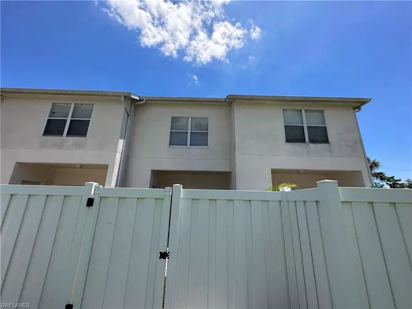 Fort Myers, FL 33916,3627 Pine Oak CIR #102