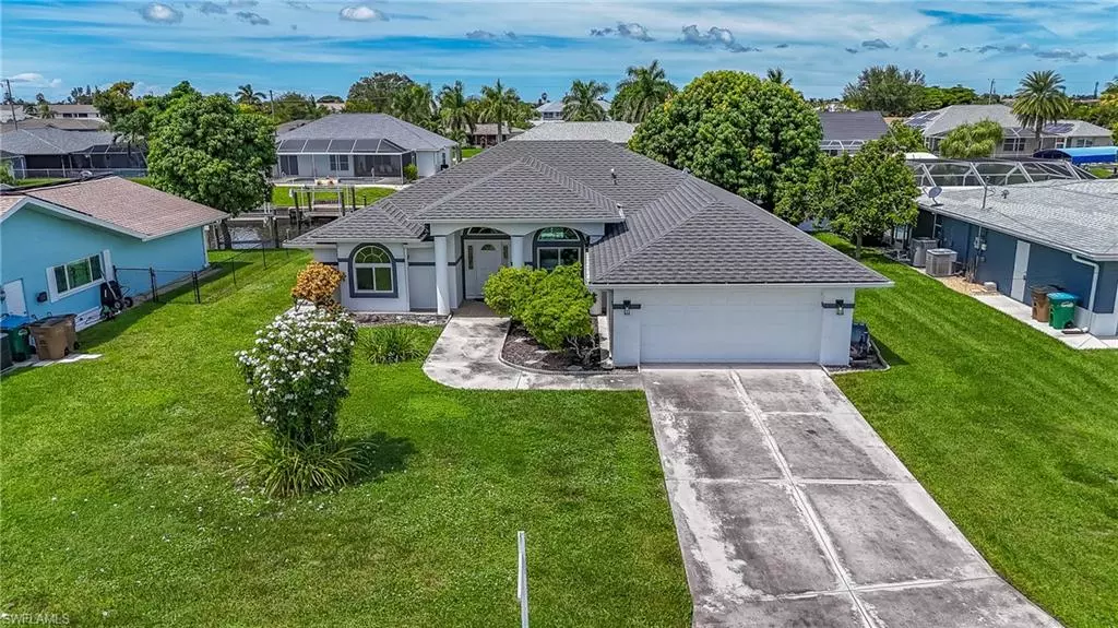 3902 SE 13th AVE, Cape Coral, FL 33904