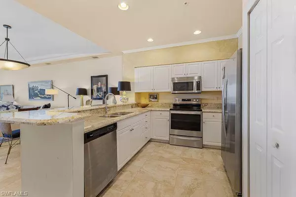 Fort Myers, FL 33908,11130 Harbour Yacht CT #13B