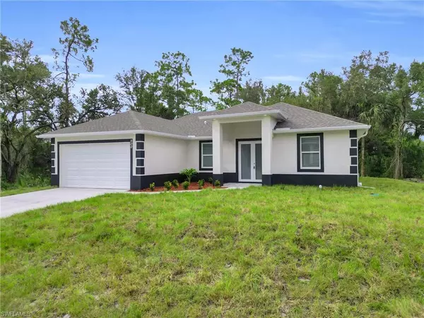 Lehigh Acres, FL 33972,900 W 15th ST