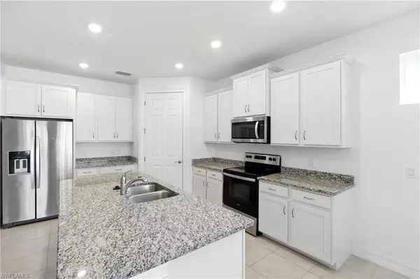 Cape Coral, FL 33909,3226 Baravaldo CIR