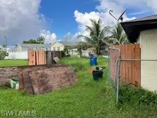 Fort Myers Beach, FL 33931,17288 Whitewater CT #290