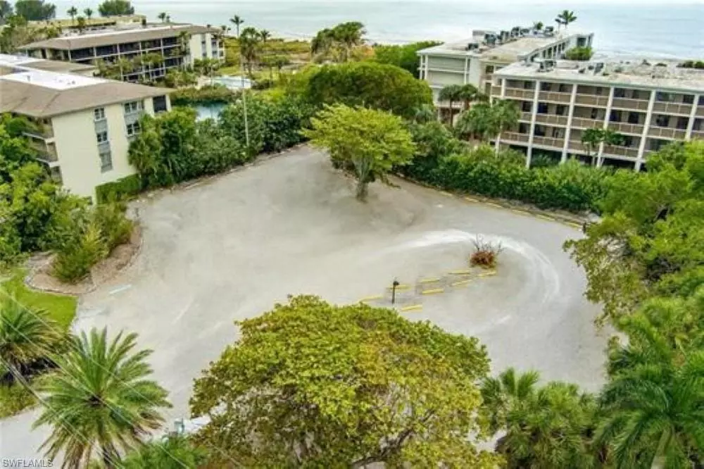 Sanibel, FL 33957,2761 W Gulf DR